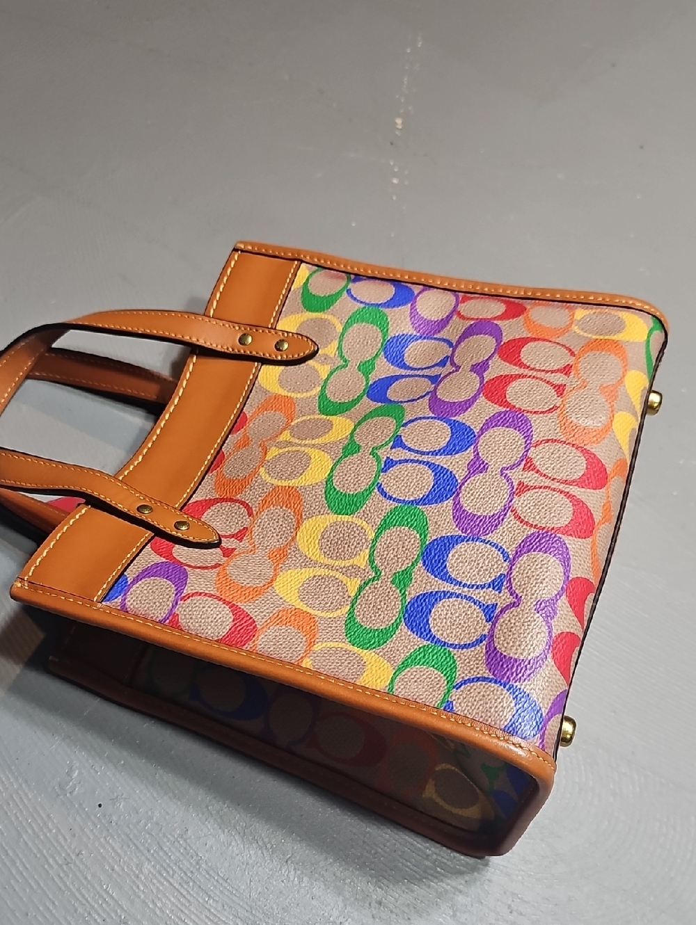Coach C5142 Field Tote 22 Rainbow Signature Canvas Pride Coll. Limited Edition - Picture 8 of 15